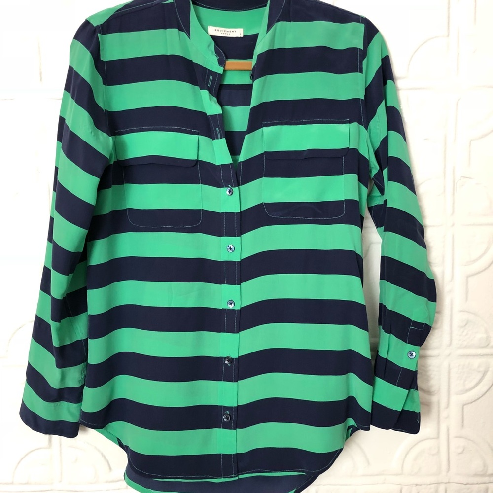 Equipment collarless striped silk button down top